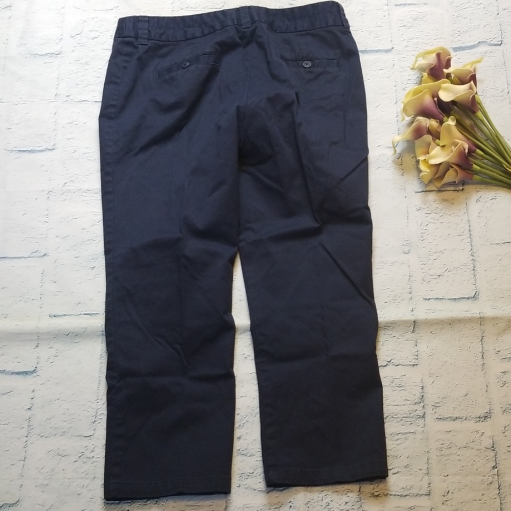 Boden Navy Khaki Capris - Picture 3 of 8